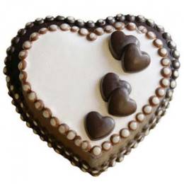 Special Heart Chocolate Cake Buy at ₹599