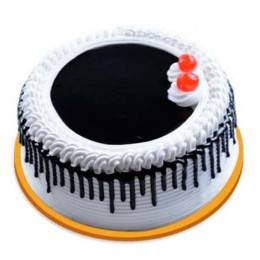 Blackforest Glory Cake Buy at ₹599