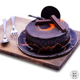 Leopard Kitkat Cake Buy at ₹649