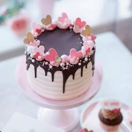 Mellow Cravings Cake Buy at ₹749