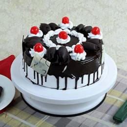 Tempting Choco Drip Cake Buy at ₹599
