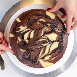 Marble Cake Buy at ₹599