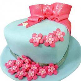Fondant Hat Cake Buy at ₹1649