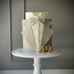 Yummy Super Dad Special Cake Buy at ₹2349