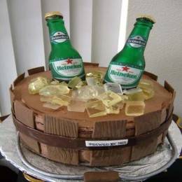 Beer Buddies Cake Buy at ₹1699