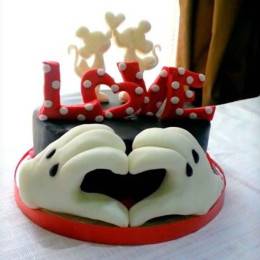 Mickey Love Cake Buy at ₹2449