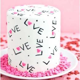 Tower Of Love Cake Buy at ₹1649