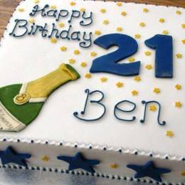 Celebration Delight Cake Buy at ₹749