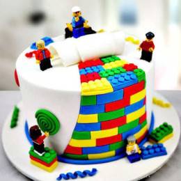 Character Cake Buy at ₹5149