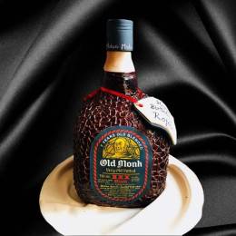 Old Monk Cake Buy at ₹2749