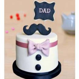 Striker Dad Cake Buy at ₹1899