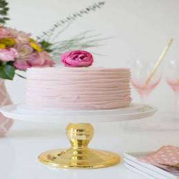 Beautiful Pink Desire Cake Buy at ₹649