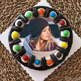 Playful Hues Cake Buy at ₹799