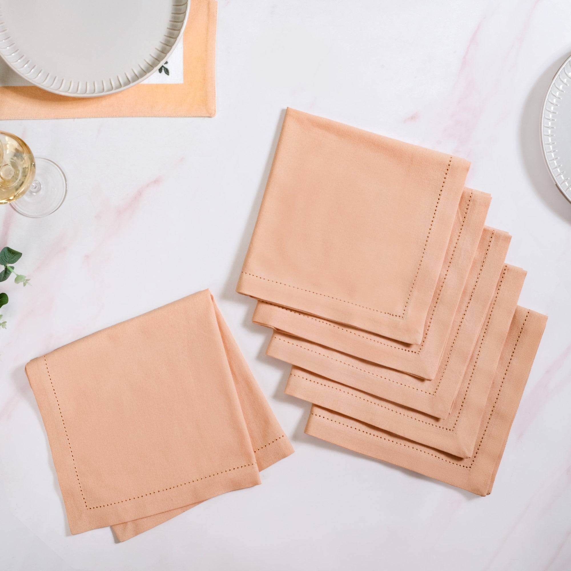 Ventosa Premium Cotton Hemstitched Dinner Napkins Set Of 6 In Peach