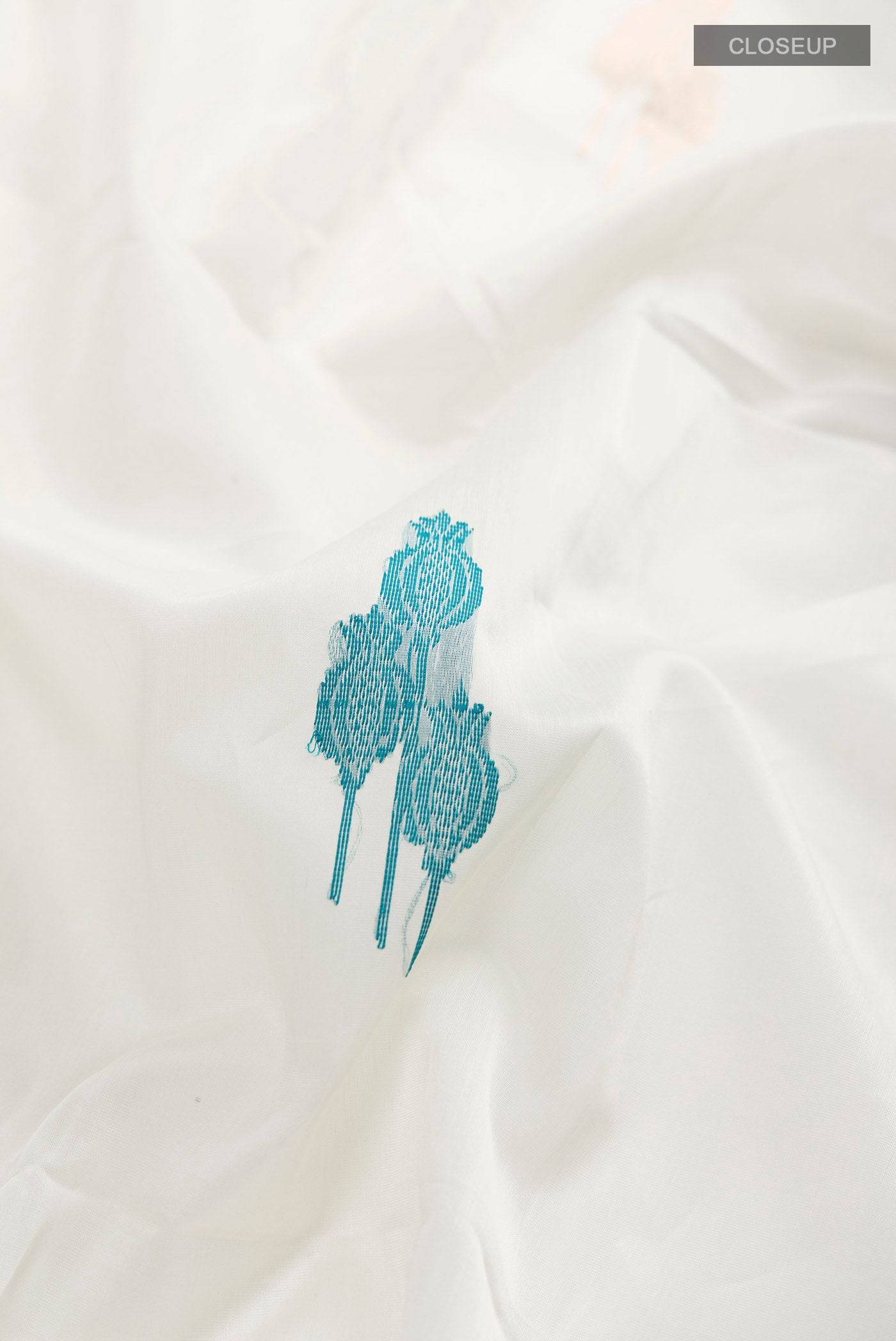 Cream Maheshwari Silk Cotton Saree Buy at ₹7091