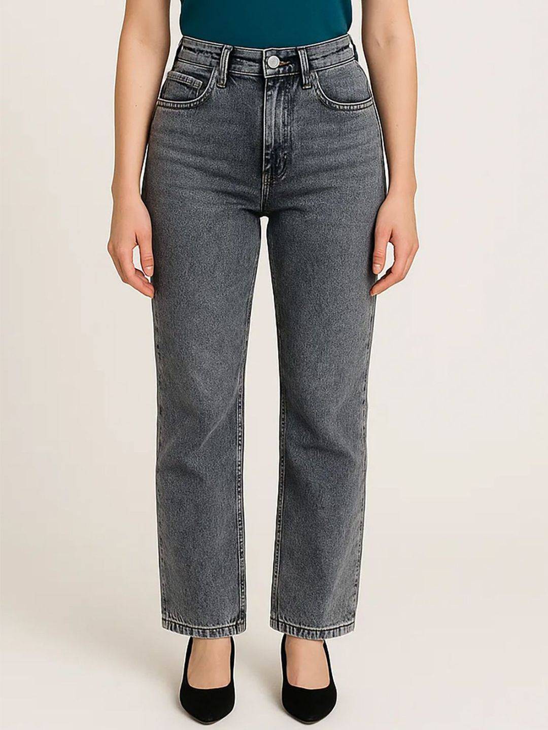 Kotty Women Straight Fit High-Rise Light Fade Stretchable Jeans