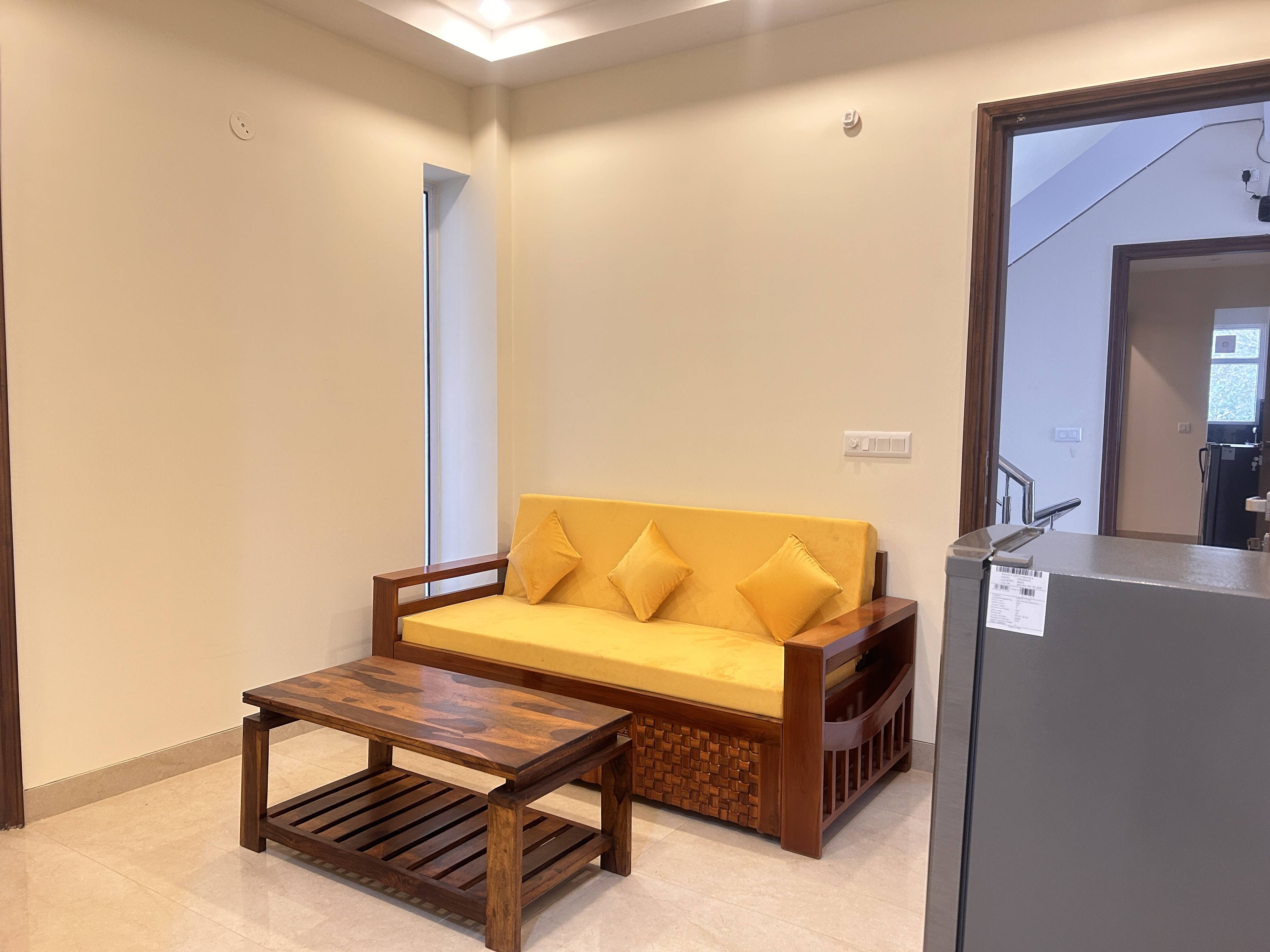 1 BHK Service Apartment near Medanta 