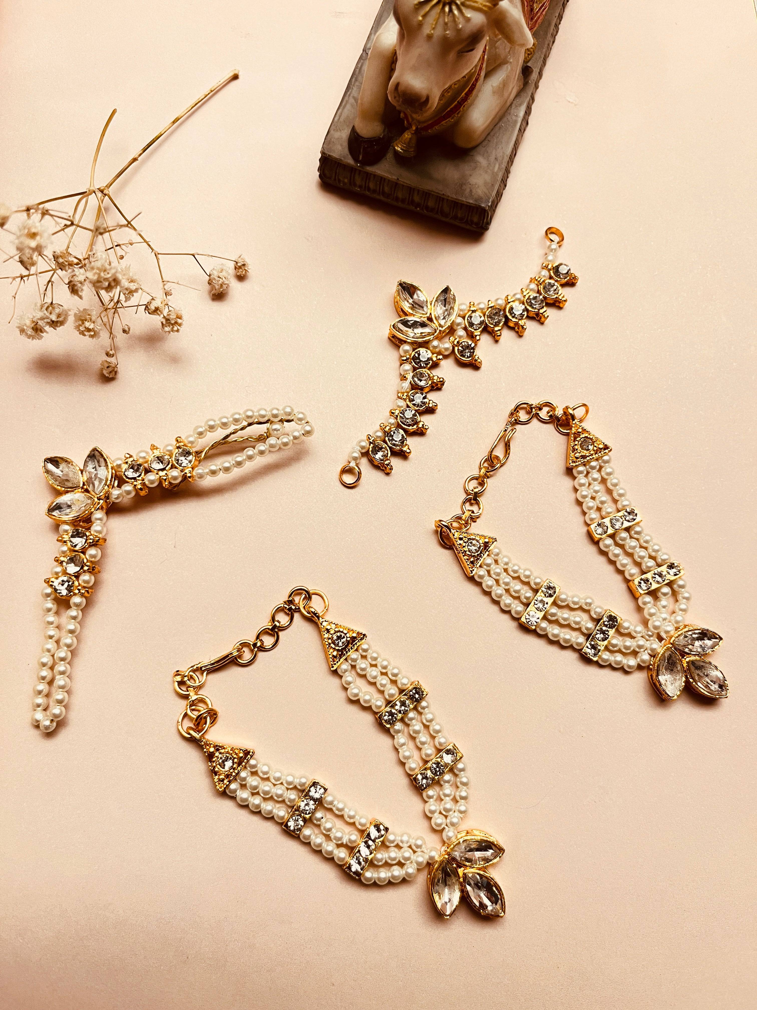 Kanha and Radha mukut with chandrika set