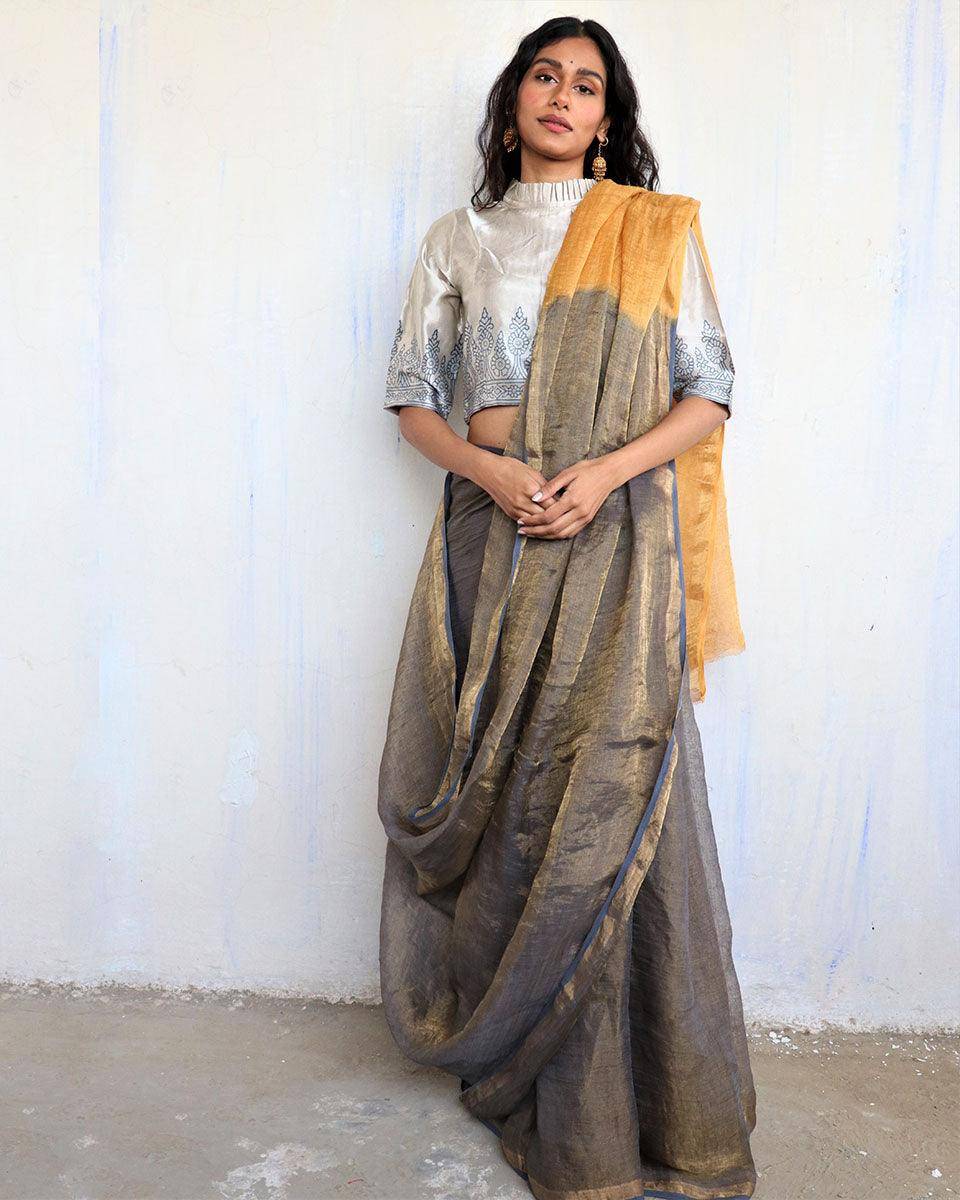 Vidhu Handwoven Linen Saree-Melting Moon
