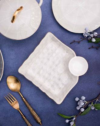 Irregular White Lines Design Quarter Plate