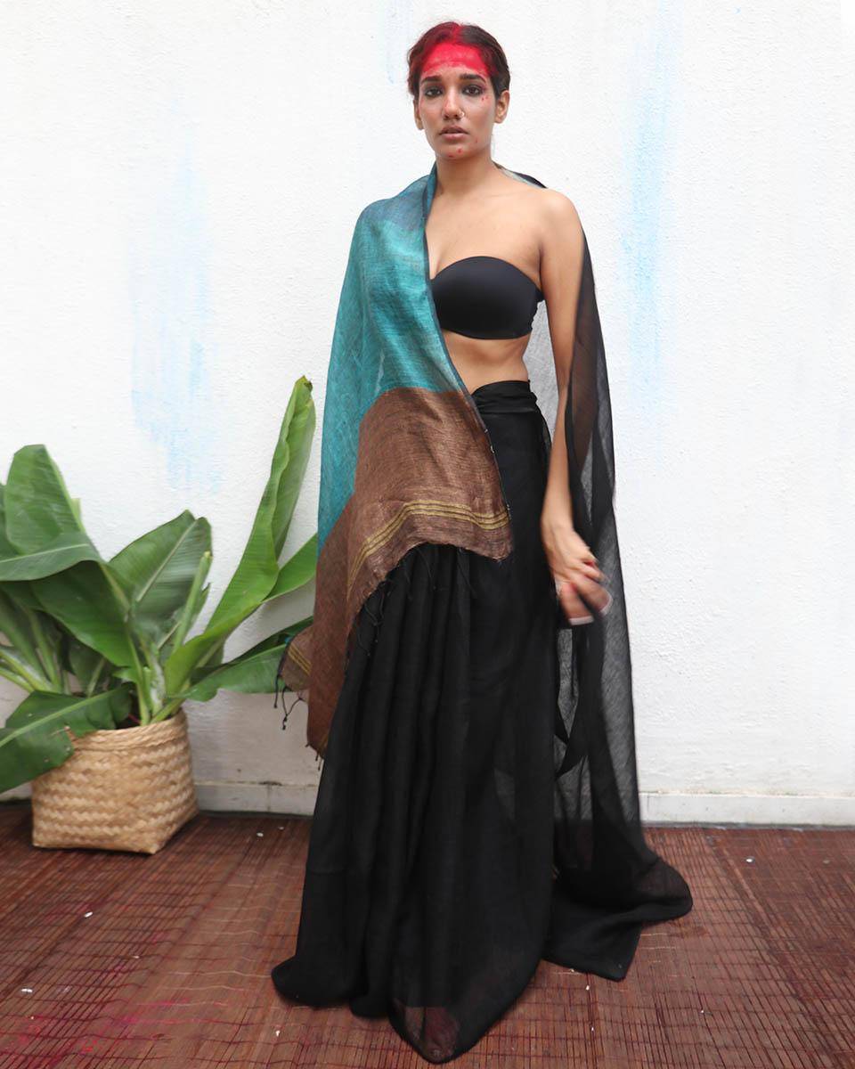 Mahamaya Black Handwoven Linen Saree - Kaali