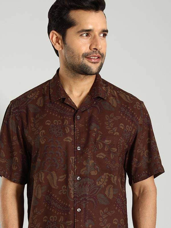 Men Printed Half Sleeve Viscose Blend Shirt