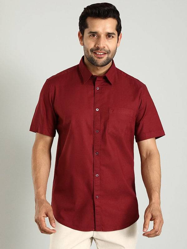 Men Solid Half Sleeve Cotton Shirt