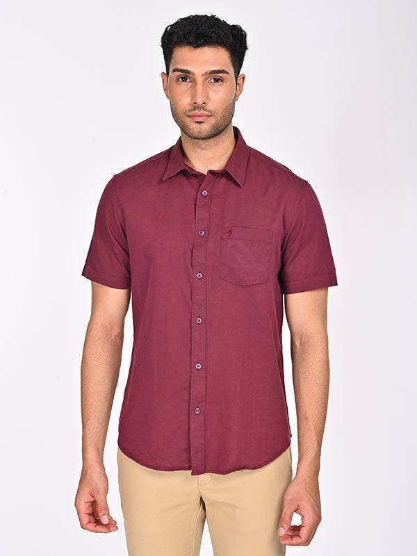 Men Solid Half Sleeve Cotton Blend Shirt