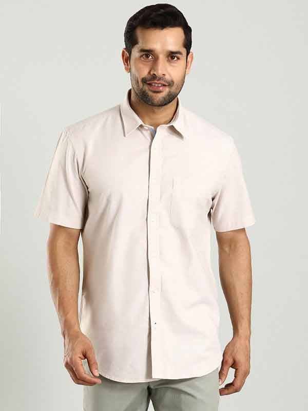 Men Solid Half Sleeve Cotton Stretch Shirt