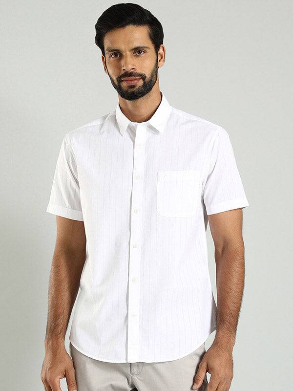 Men Solid Half Sleeve Cotton Shirt