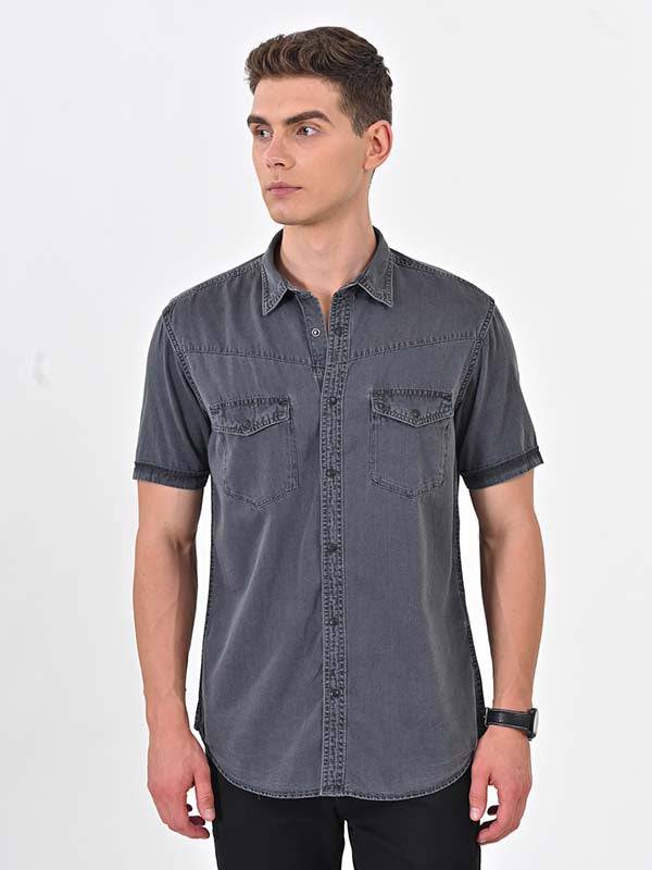 Men Solid Half Sleeve Cotton Shirt