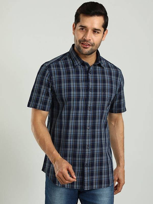 Men Checked Half Sleeve Cotton Shirt