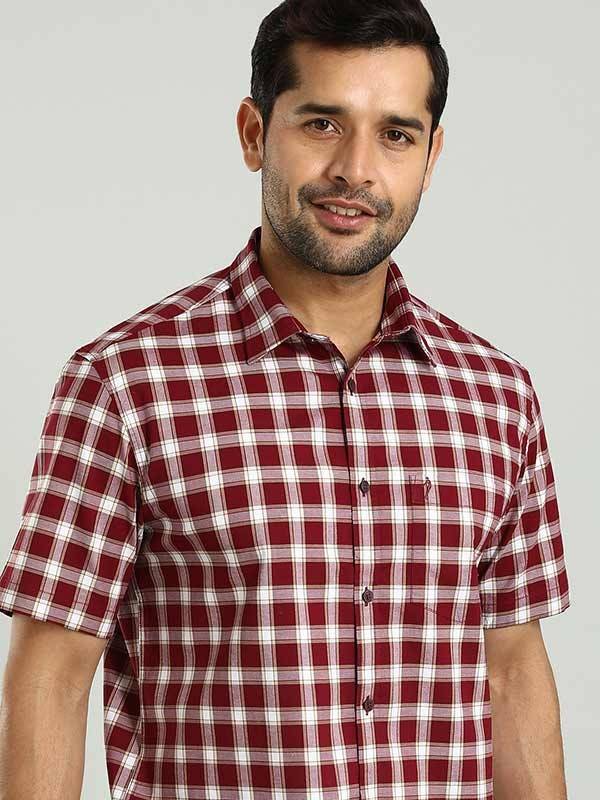 Men Checked Half Sleeve Cotton Shirt