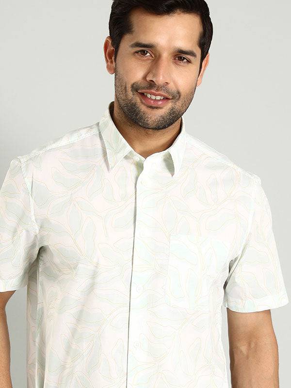 Men Printed Half Sleeve Cotton Shirt