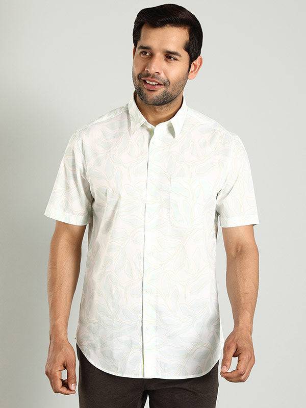 Men Printed Half Sleeve Cotton Shirt