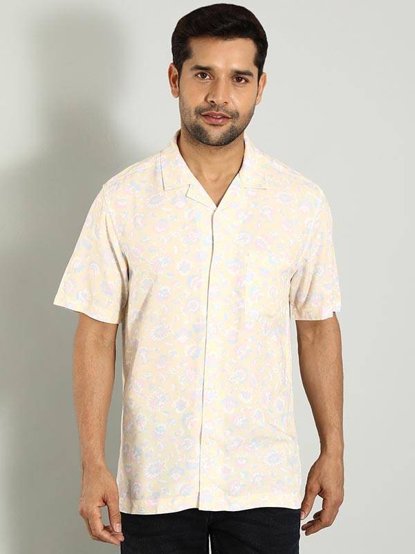 Men Printed Half Sleeve Cotton Blend Shirt