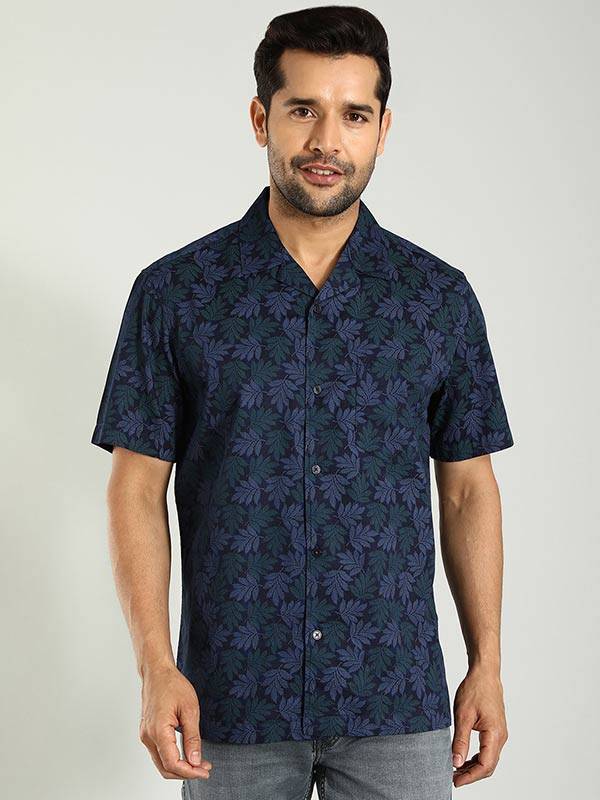 Men Printed Half Sleeve Cotton Stretch Shirt