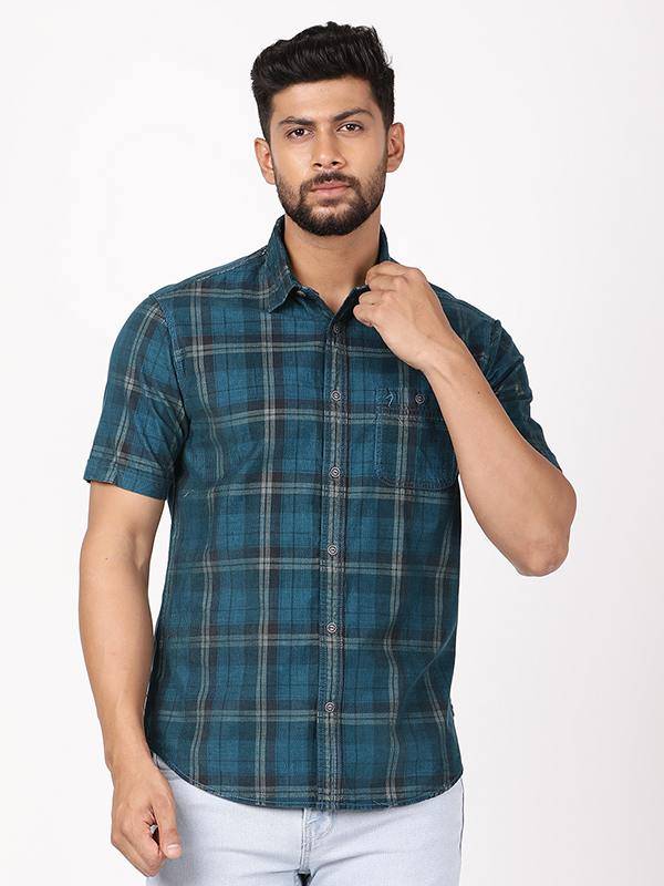 Men Checked Half Sleeve Cotton Shirt
