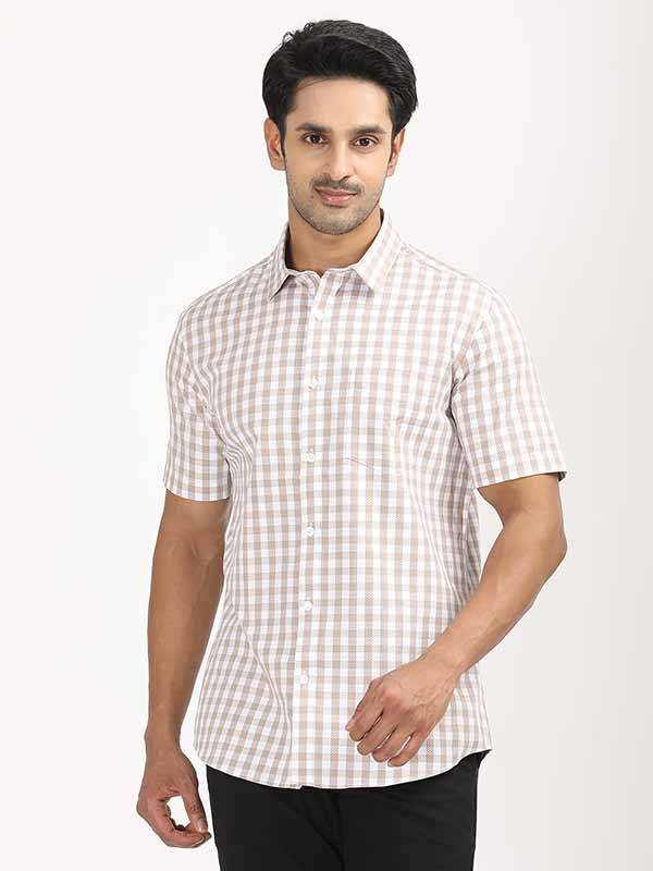 Men Checked Half Sleeve Cotton Shirt