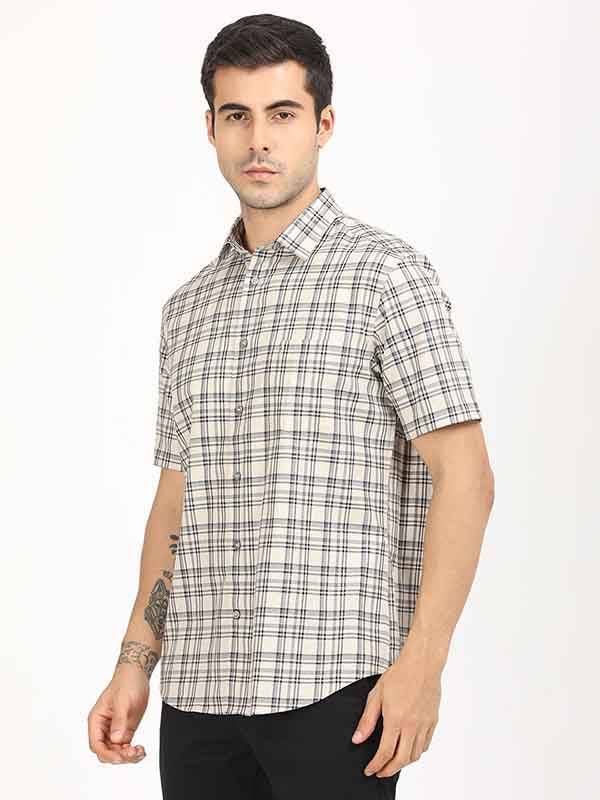 Men Checked Half Sleeve Cotton Shirt
