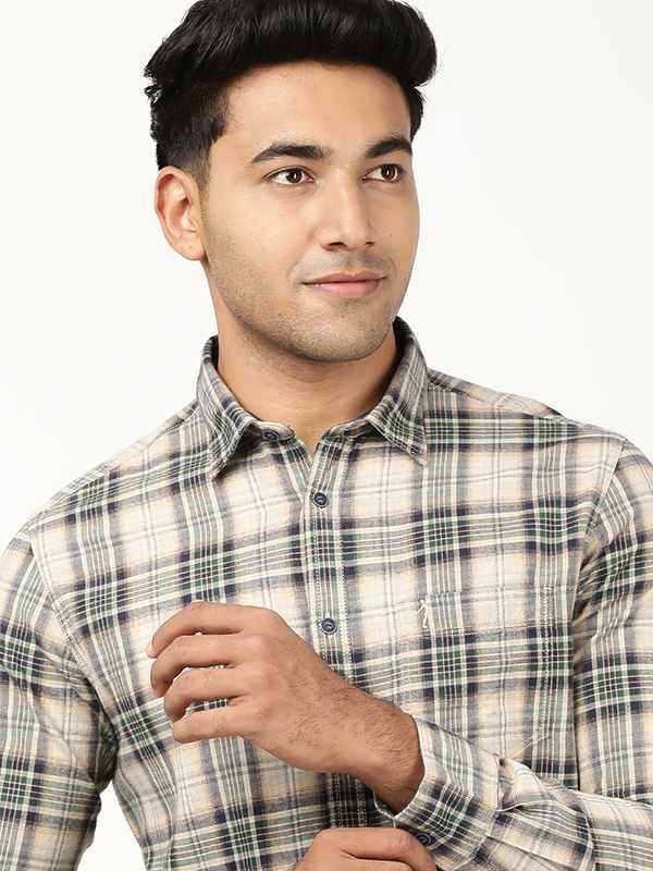 Men Checked Full Sleeve Cotton Blend Shirt