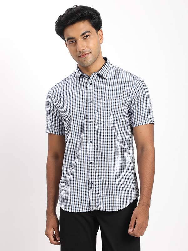 Men Checked Half Sleeve Cotton Shirt