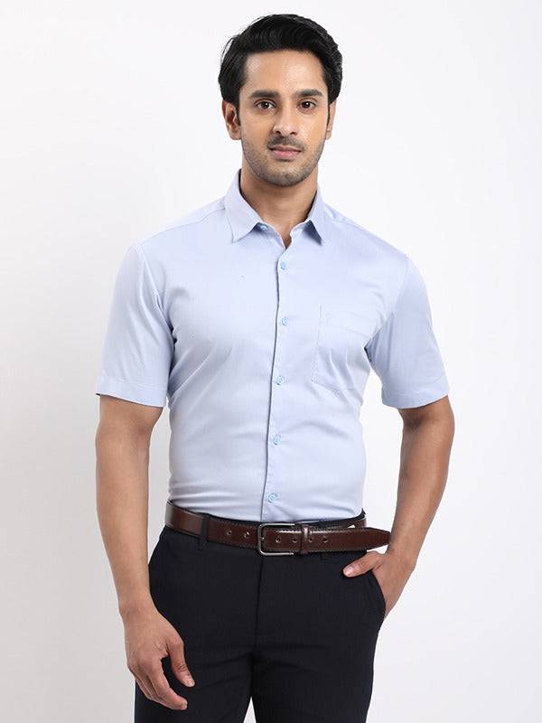 Men Solid Half Sleeve Cotton Stretch Shirt