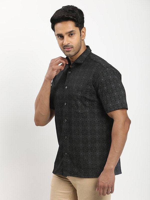 Men Printed Half Sleeve Cotton Blend Shirt