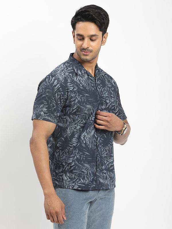 Men Printed Half Sleeve Cotton Shirt