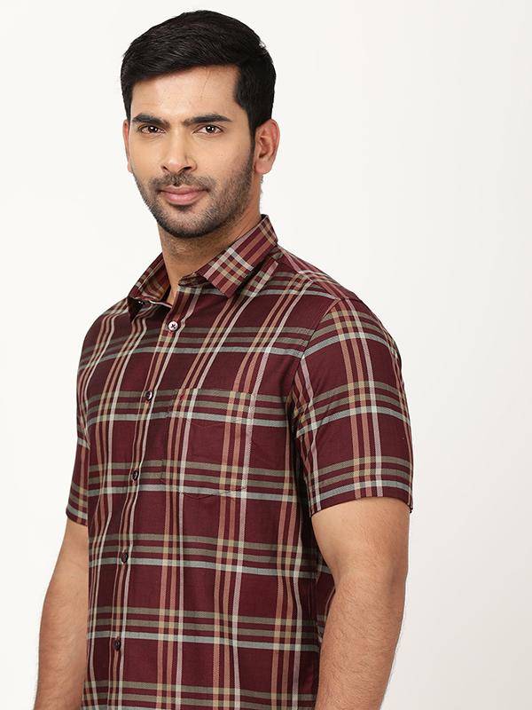Men Checked Half Sleeve Cotton Shirt