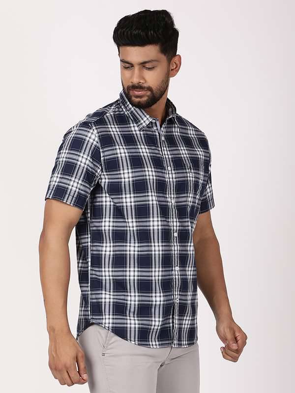 Men Checked Half Sleeve Cotton Shirt