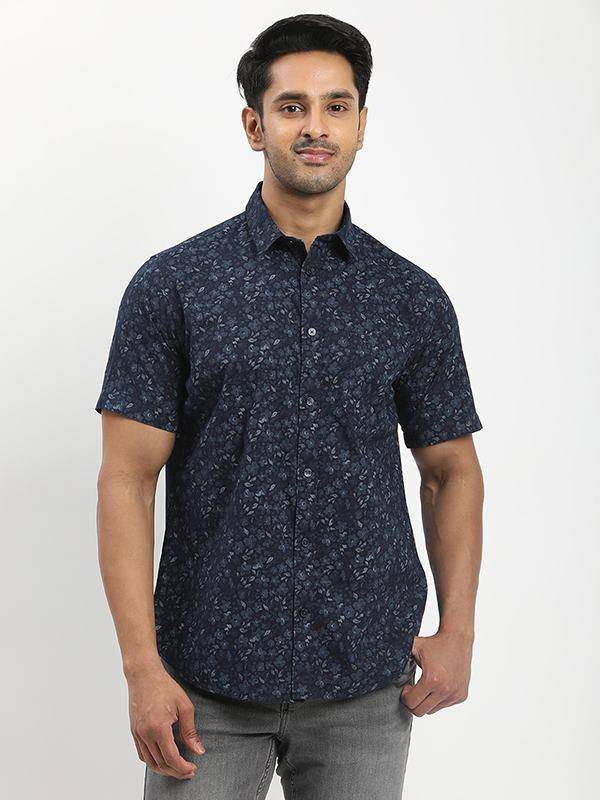 Men Printed Half Sleeve Cotton Shirt