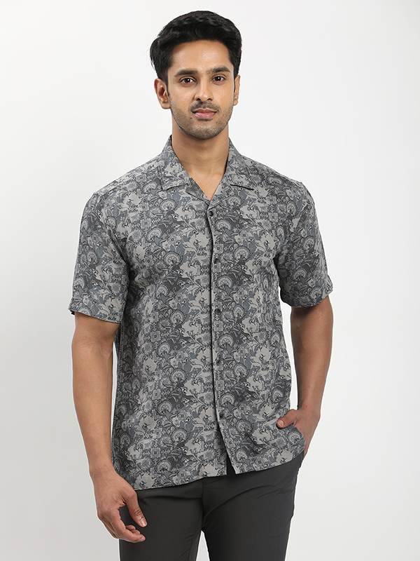Men Printed Half Sleeve Viscose Blend Shirt