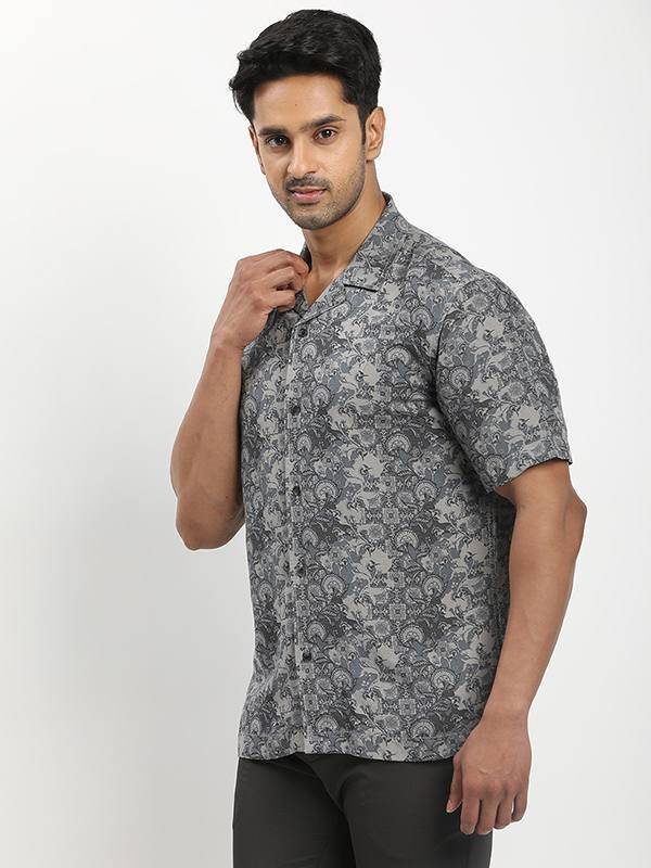 Men Printed Half Sleeve Viscose Blend Shirt